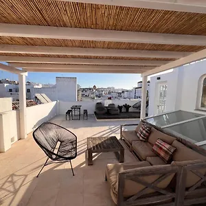 Caravane Apartment